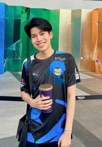 Tanatach-Surachatkul-ละลาย