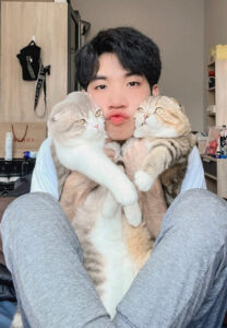 Apiwat-Putwanpen-แมว