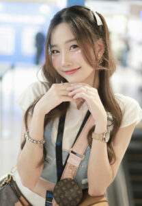 อิ่มเอม