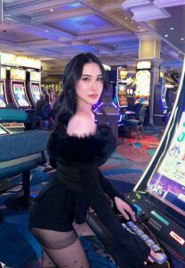 Nongnaphat-Khampanyo