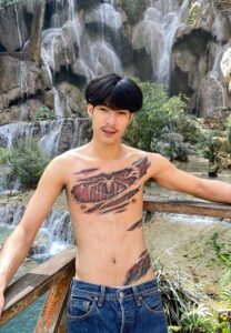 ปอม-ปาร์คเกอร์-หล่อมาก