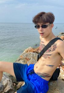 ปอม-ปาร์คเกอร์-ทะเล