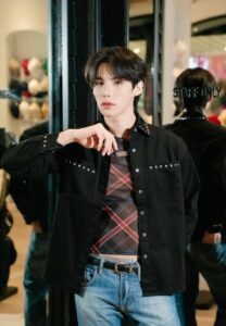 OATMEAL THATCHAMES-012-Breathtaking