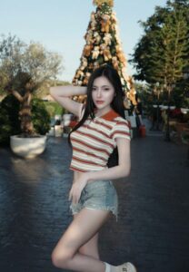 Nantaphak Khampitoon-002-Lovely