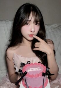 tangkwanana-003-Charming