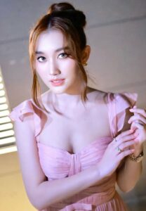 เบส คําสิงห์-008-Lovely