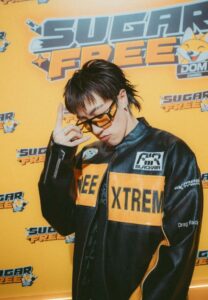 CDGUNTEEE-005-Breathtaking