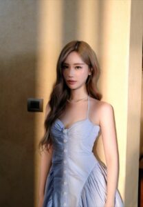 janeeyeh-002-Gorgeous