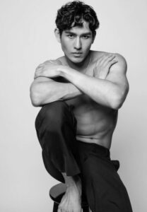 กัญจน์-กัณณวัชรน์-004-Elegant