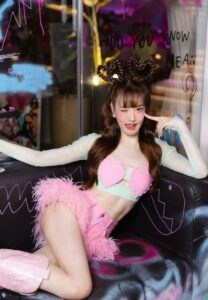 แกรนด์-กรณ์ภัสสร-003-Cute